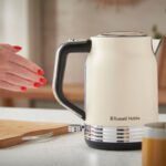 Czajnik RUSSELL HOBBS 28640-70 Hanley Kremowy
